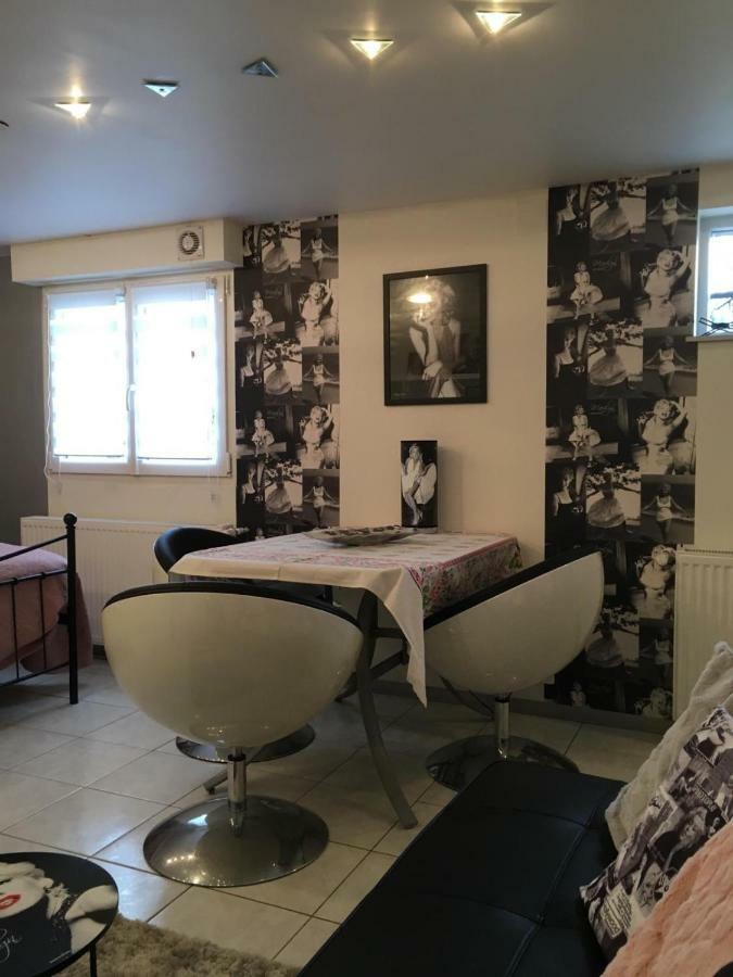 Au Mariafeld Hotel Houssen Kültér fotó